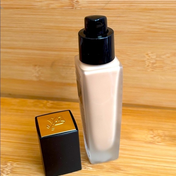 Lancôme TEINT IDOLE ULTRA WEAR FOUNDATION Breathable Natural Matte Finish 245C - Picture 10 of 12